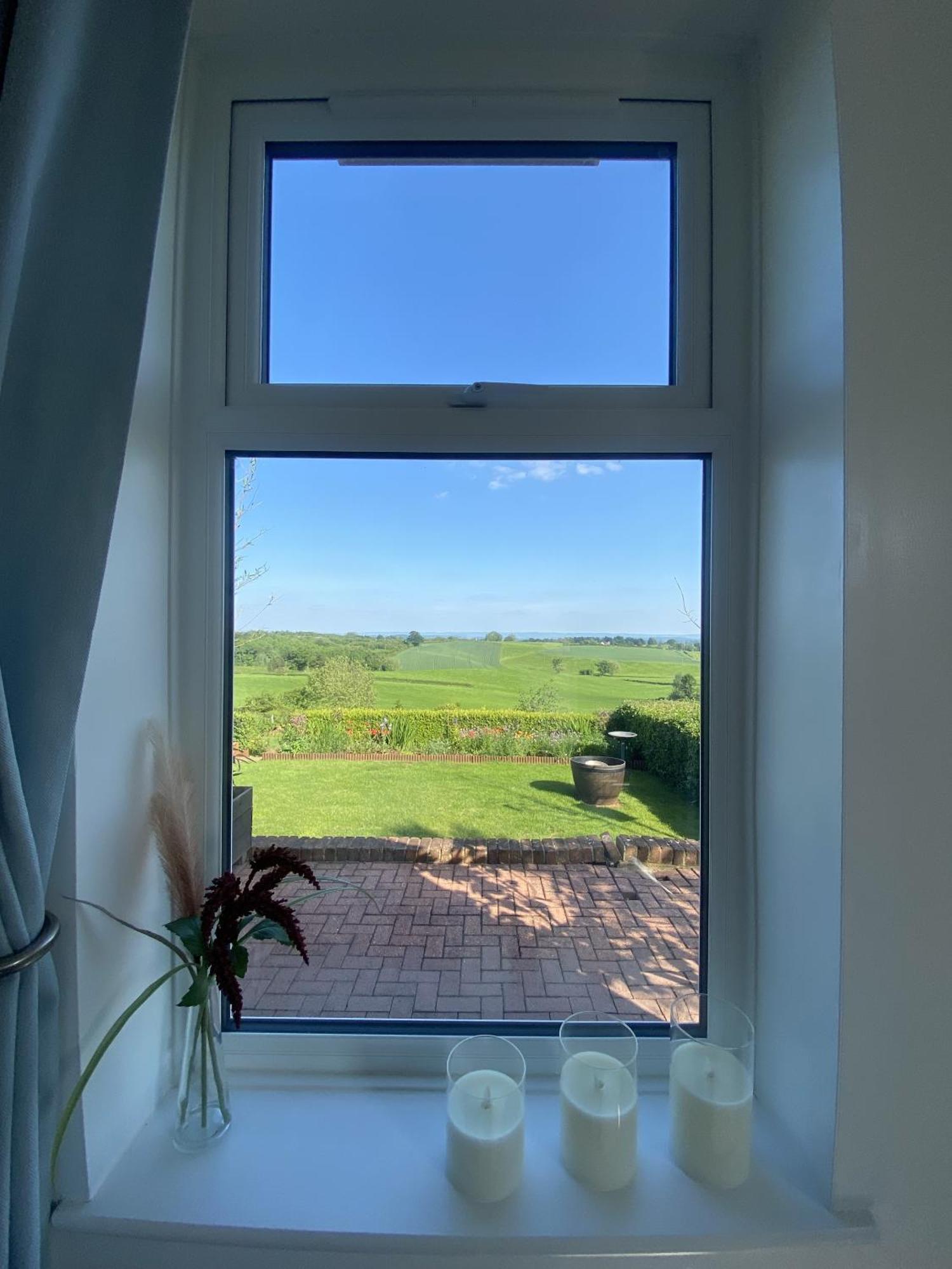 Betula Views Studio Newent Bagian luar foto