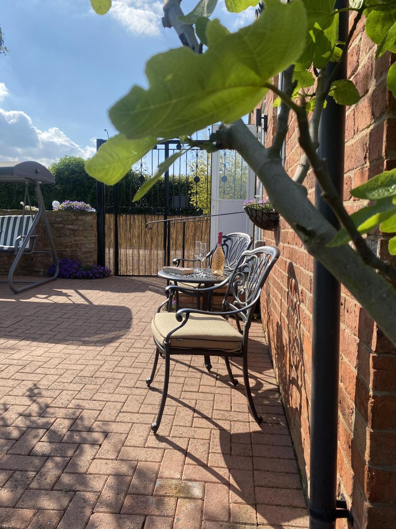 Betula Views Studio Newent Bagian luar foto